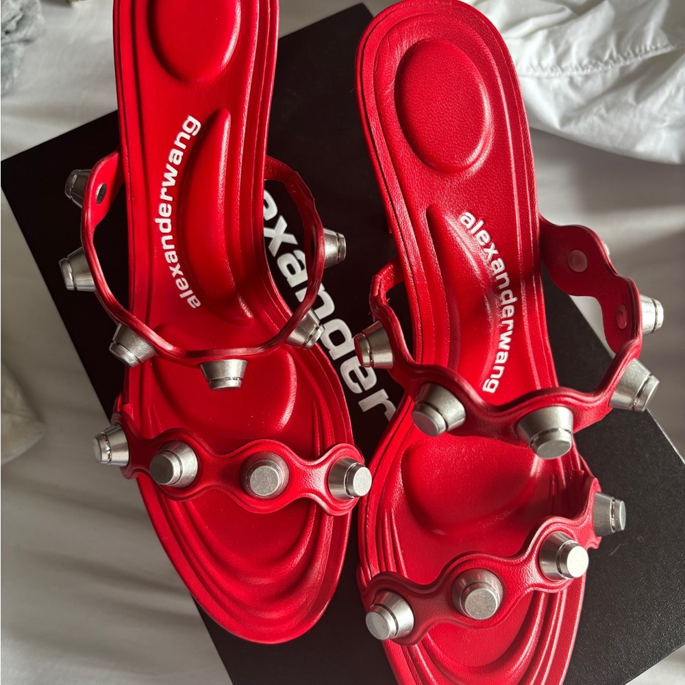 Vero Cuoio Red Women's Sandals